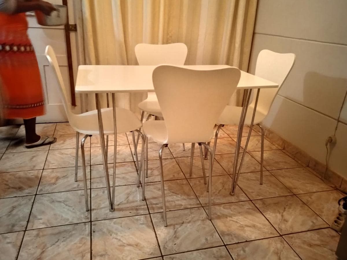 Mobiliário de Lar · — imagem 5