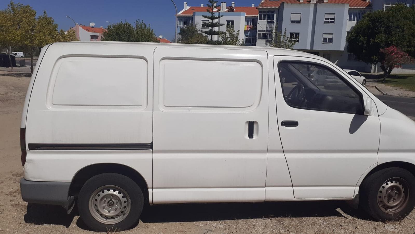 Toyota Hiace — imagem 9