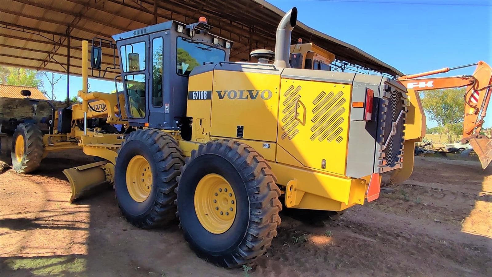 ESPANHA · Niveladora Volvo G710B — image 3
