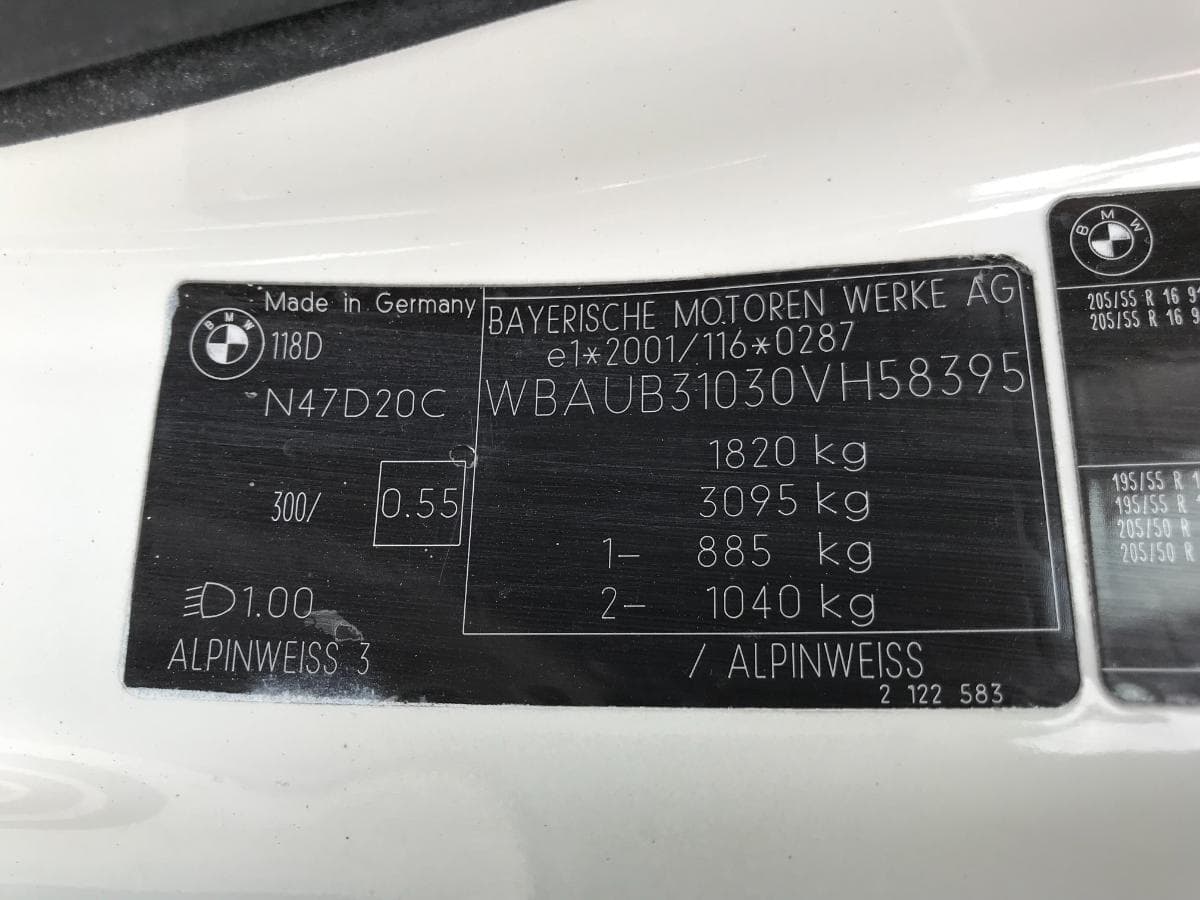 BMW 118D · Ano 2009 — imagem 10