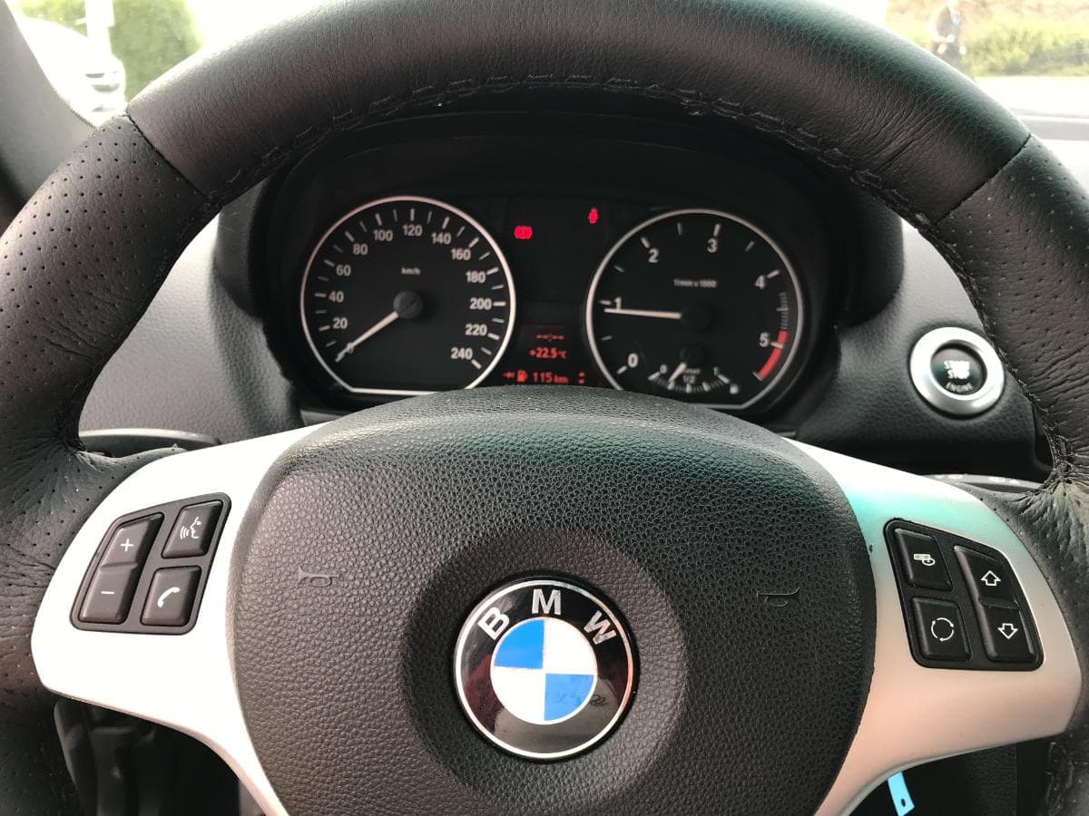 BMW 118D · Ano 2009 — imagem 16