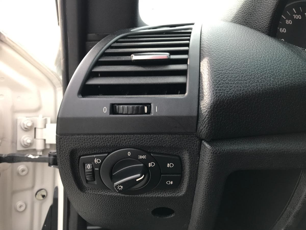 BMW 118D · Ano 2009 — imagem 23