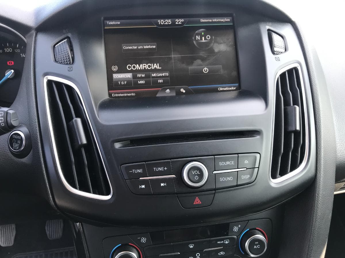 Ford Focus 1.5 DCI · Ano  2015 — image 18