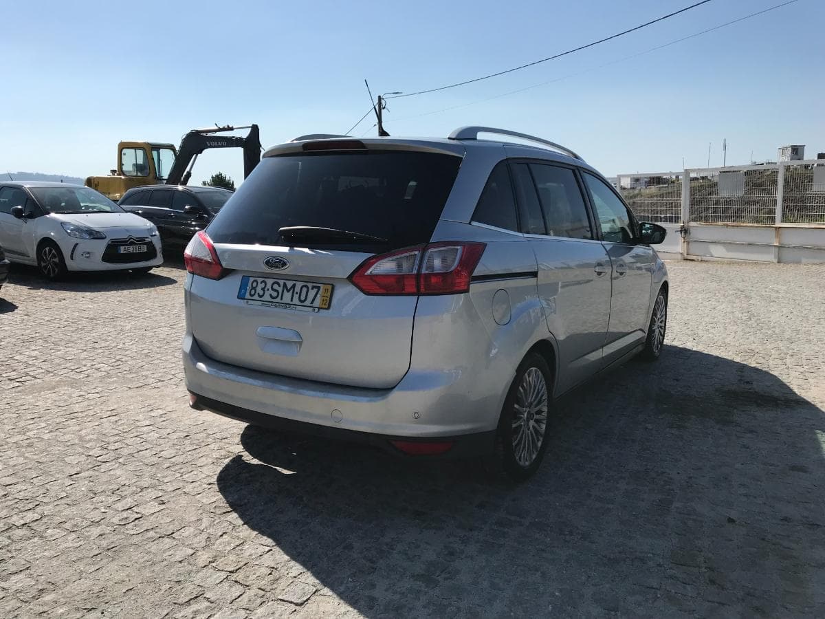 Ford Grand C-Max1.6 CDTI · Ano 2011 — imagen 4