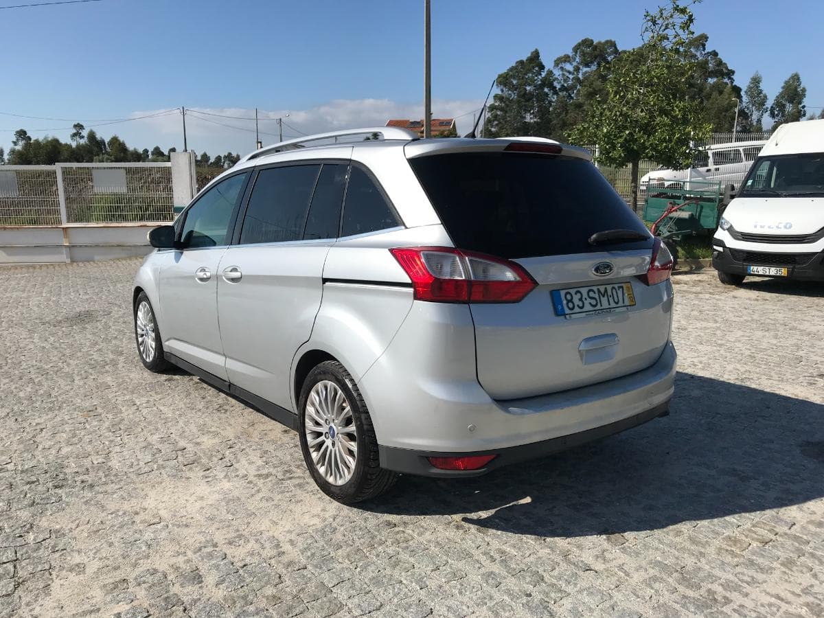 Ford Grand C-Max1.6 CDTI · Ano 2011 — imagen 6