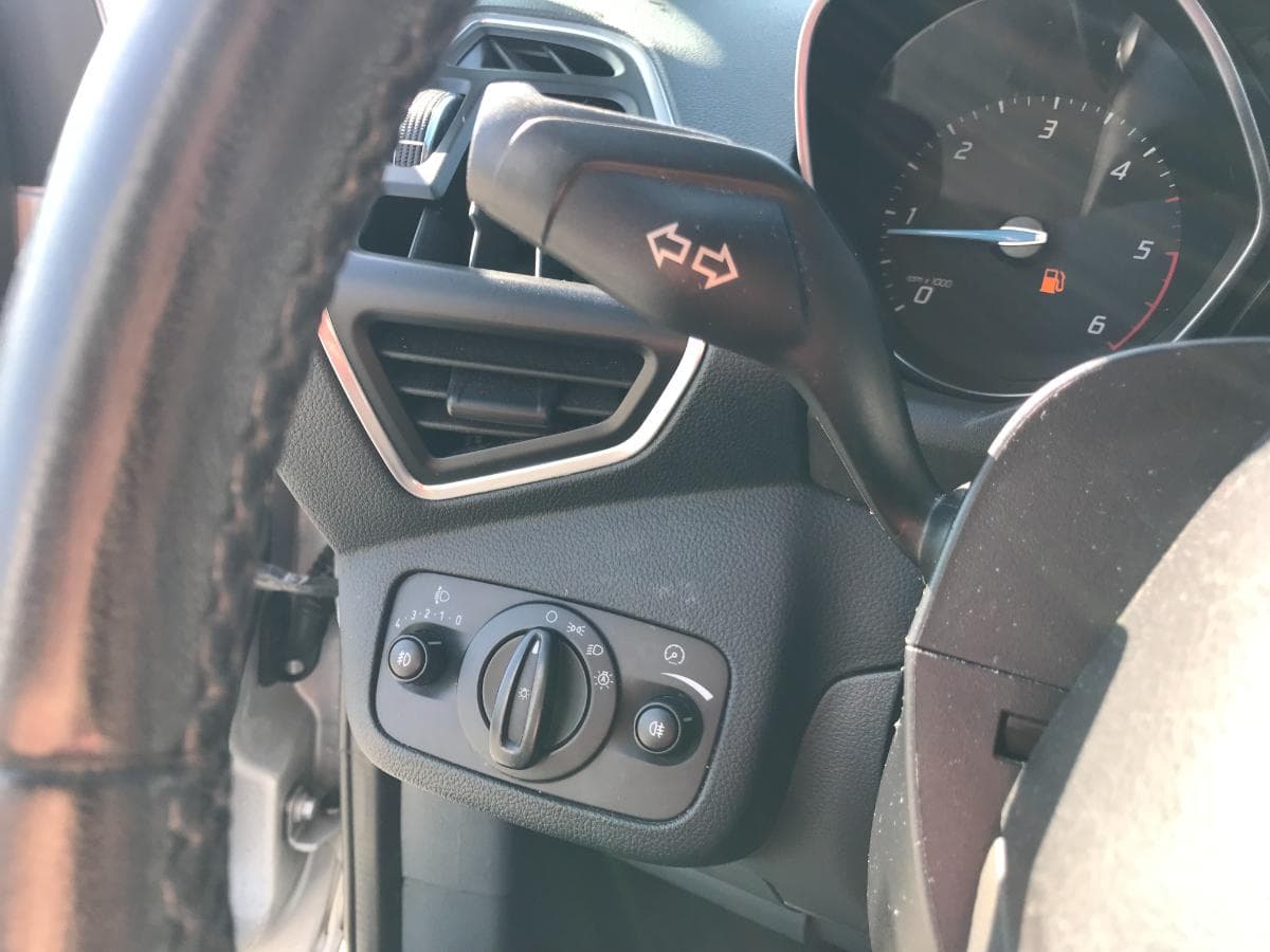 Ford Grand C-Max1.6 CDTI · Ano 2011 — imagen 26