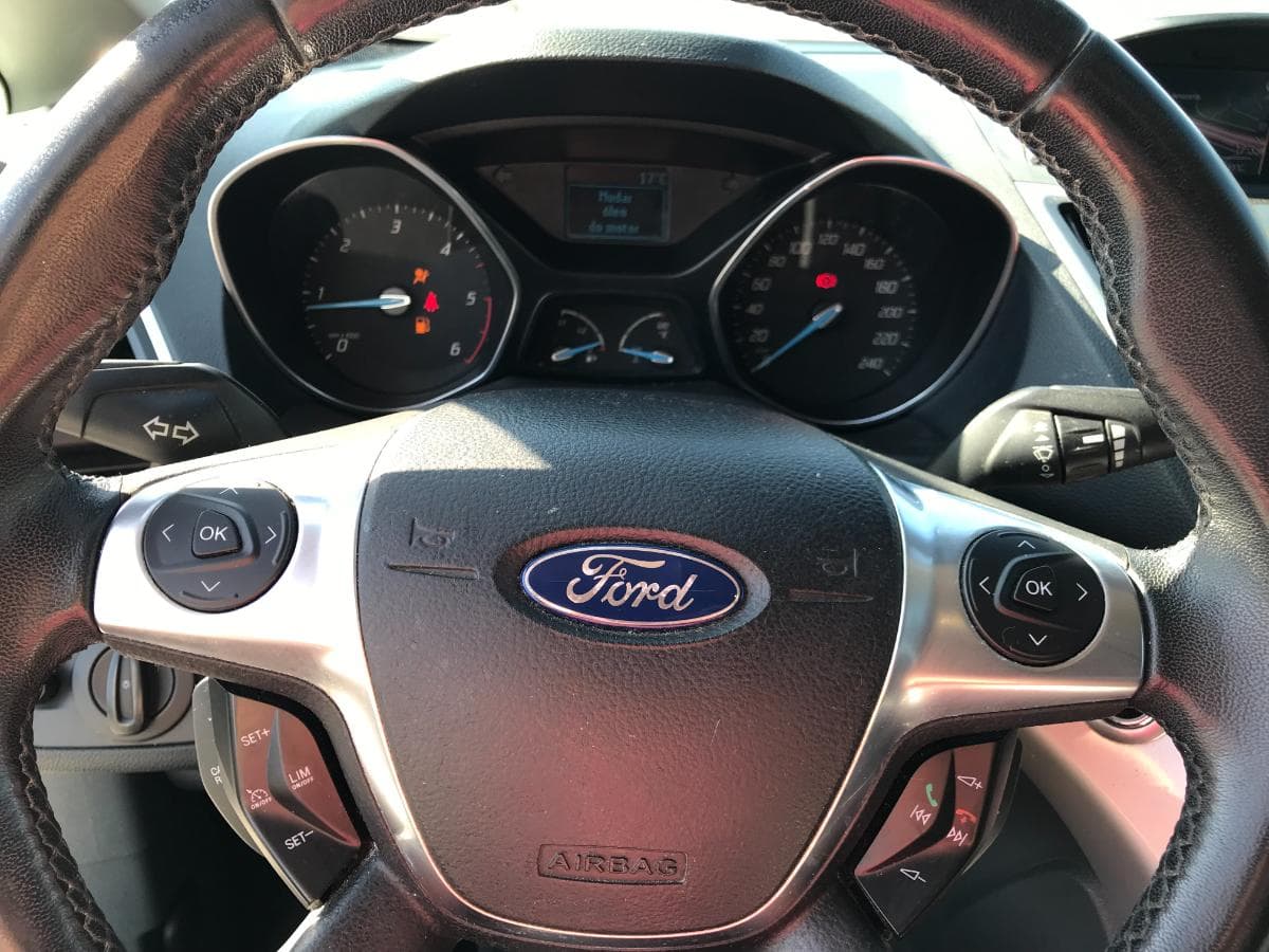 Ford Grand C-Max1.6 CDTI · Ano 2011 — imagen 27