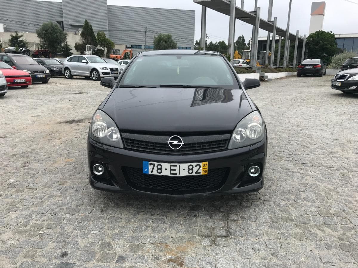 Opel Astra 1.9 CDTI · Ano 2007 — imagem 2