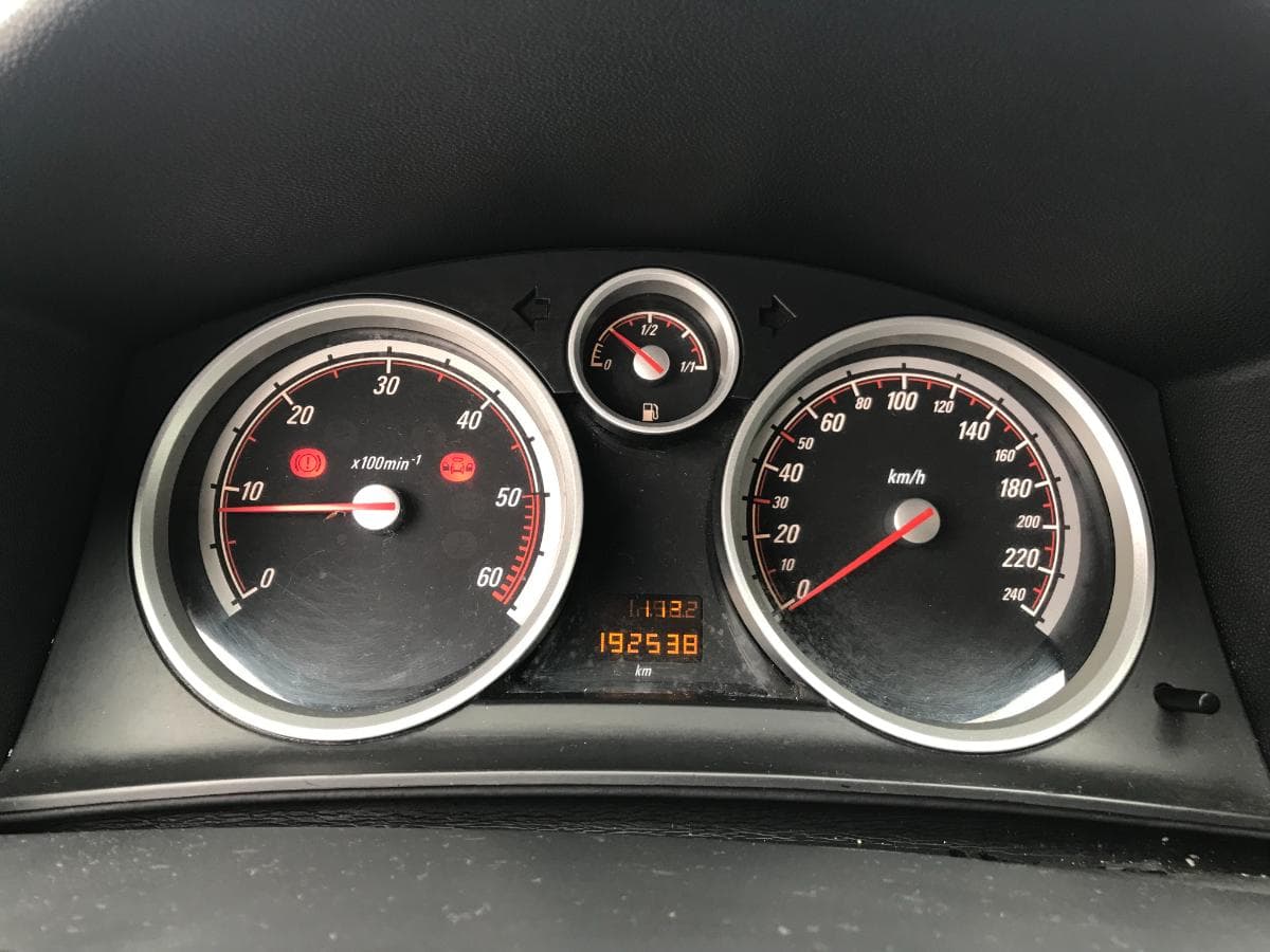 Opel Astra 1.9 CDTI · Ano 2007 — imagem 17