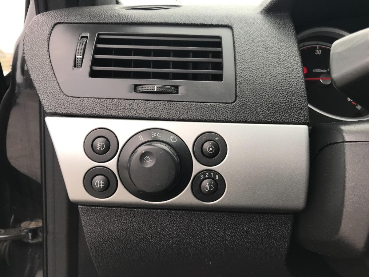 Opel Astra 1.9 CDTI · Ano 2007 — imagem 22