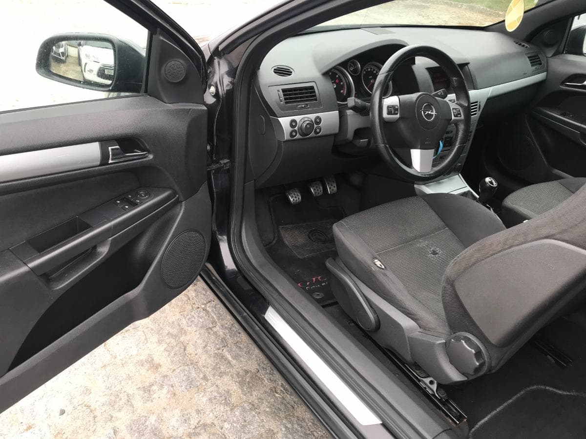 Opel Astra 1.9 CDTI · Ano 2007 — imagem 16