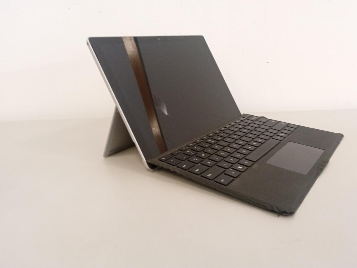 Microsoft Surface Pro 5 + Capa Teclado — imagem 2
