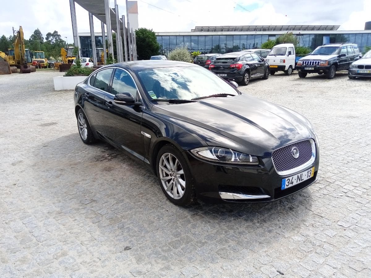 Jaguar XF 2.2 Luxury · Ano 2013 — imagem 1