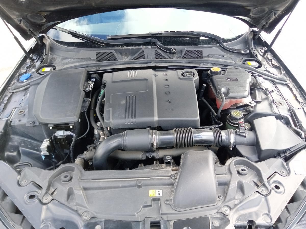 Jaguar XF 2.2 Luxury · Ano 2013 — imagem 3