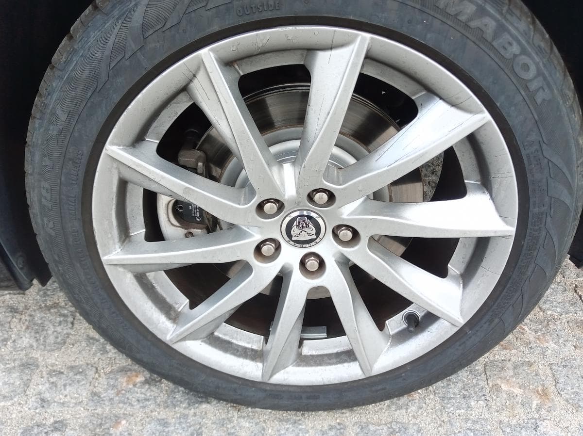 Jaguar XF 2.2 Luxury · Ano 2013 — imagem 14