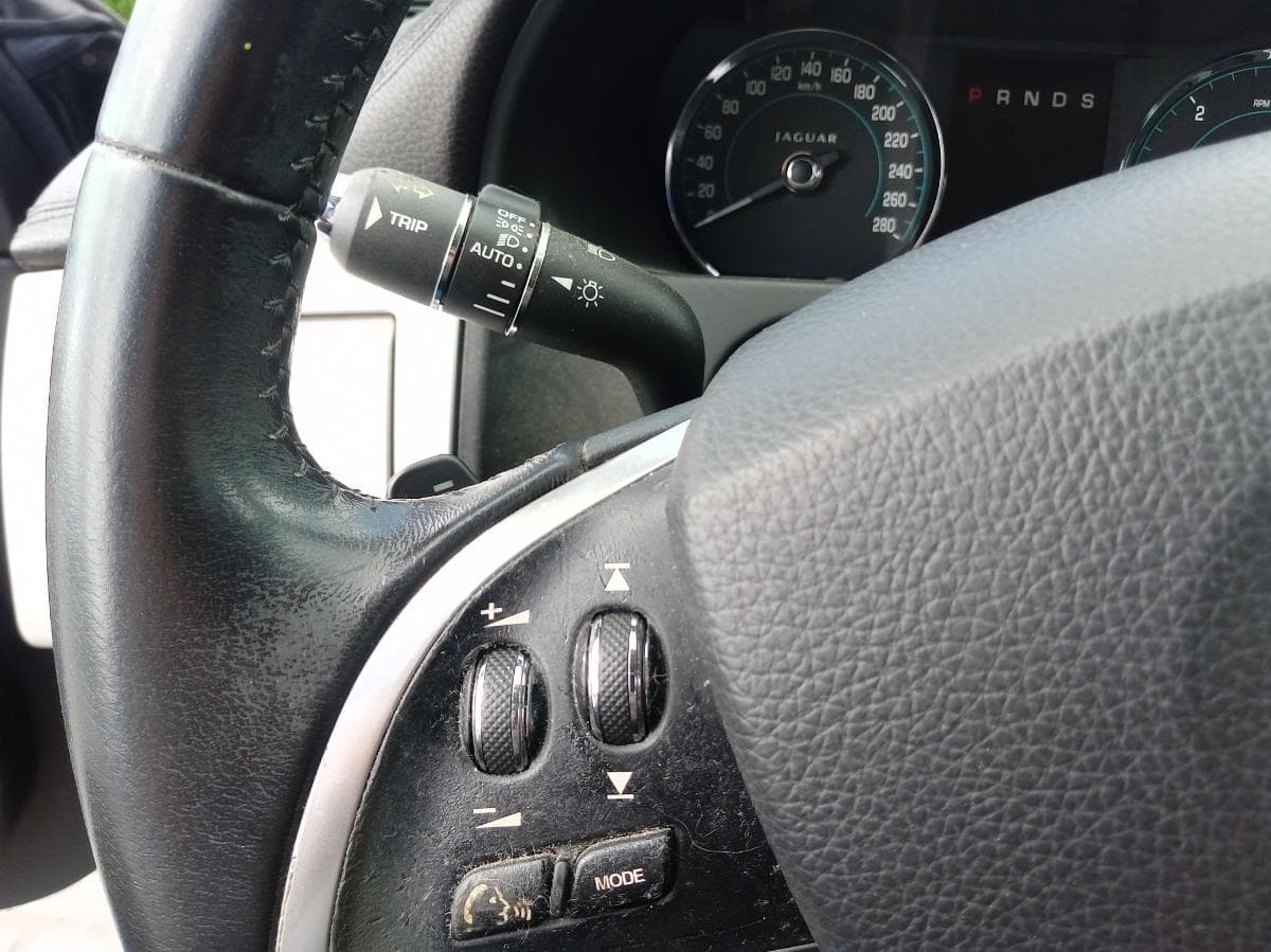 Jaguar XF 2.2 Luxury · Ano 2013 — imagem 28