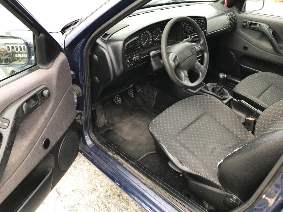 Volkswagen Passat 1.9 TDI · Ano 1995 — image 18