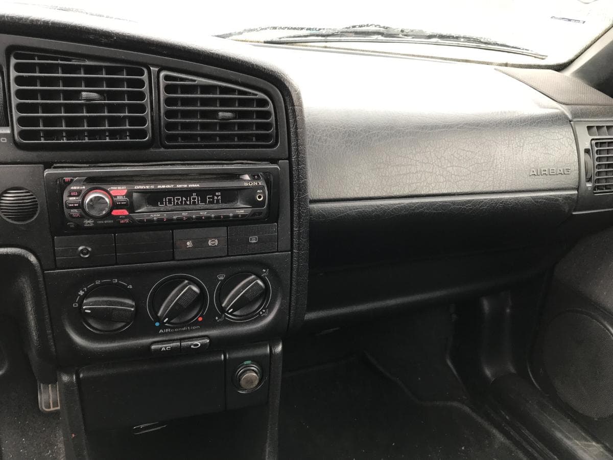 Volkswagen Passat 1.9 TDI · Ano 1995 — image 22