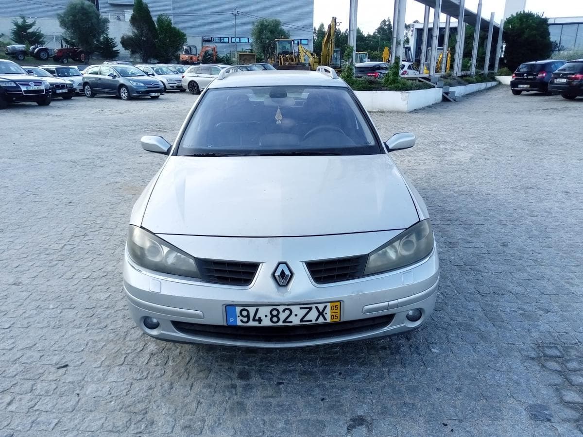 Renault Laguna · Ano 2005 — imagem 2