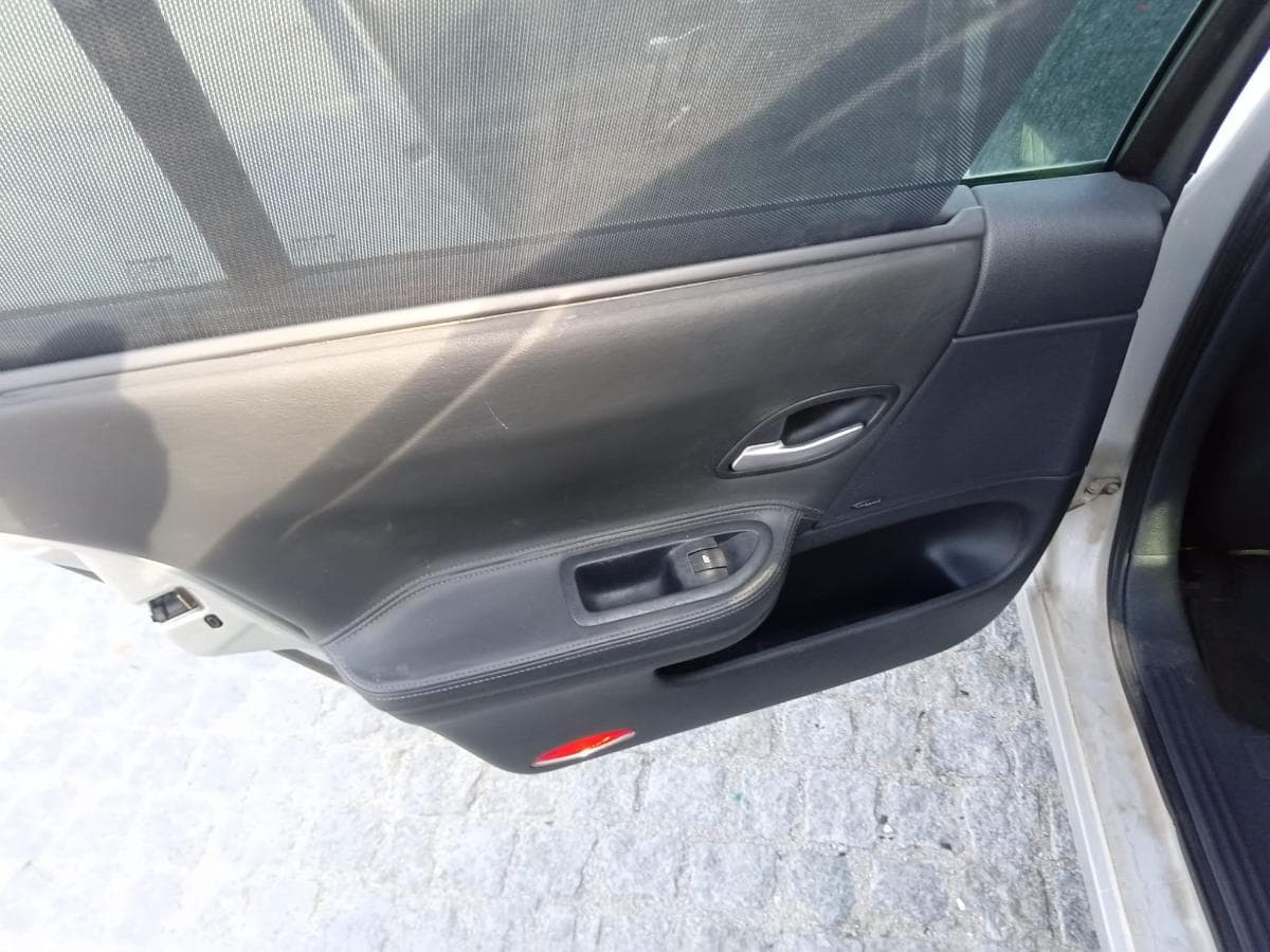 Renault Laguna · Ano 2005 — imagem 17