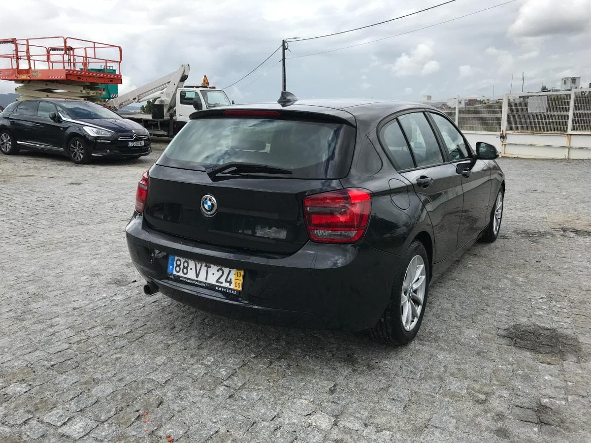 BMW 116 D · Ano 2013 — image 4