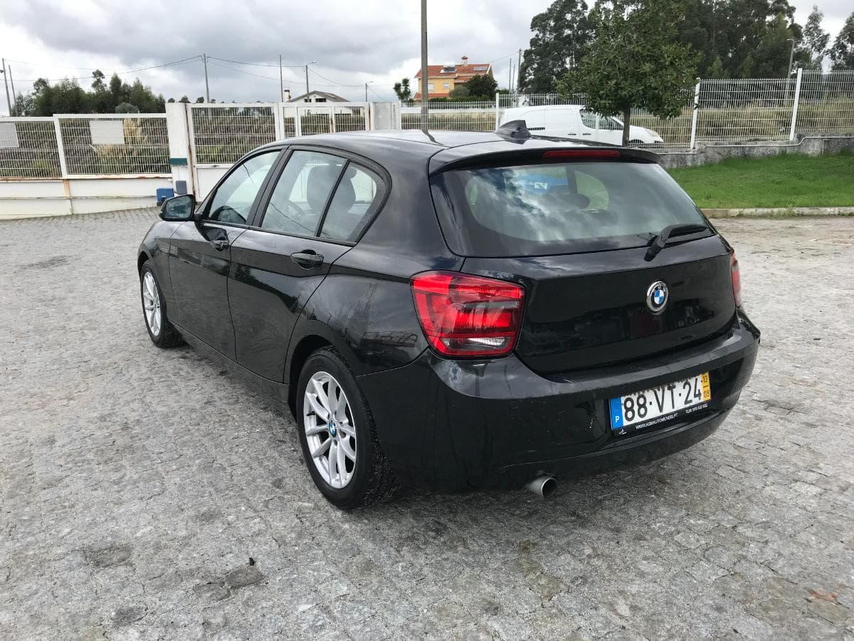 BMW 116 D · Ano 2013 — image 6
