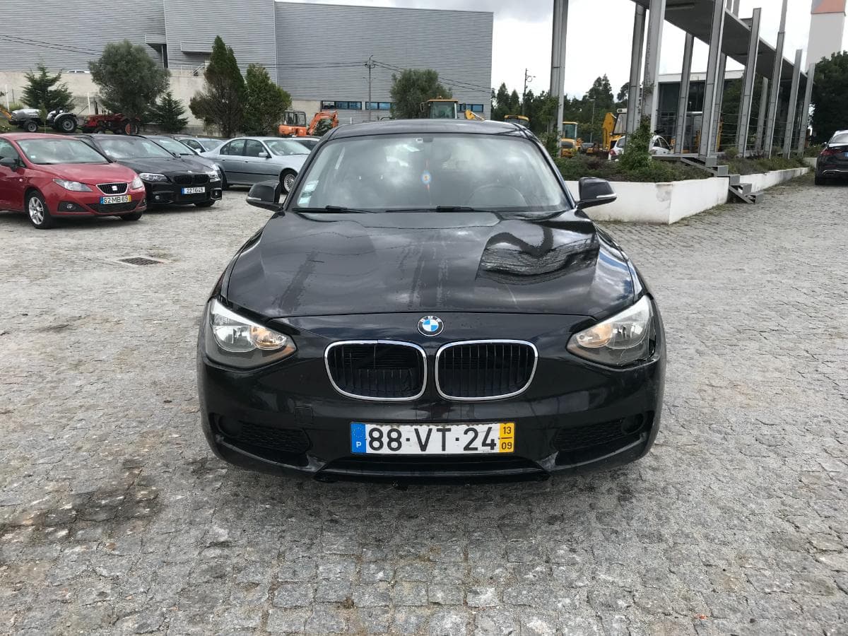 BMW 116 D · Ano 2013 — image 2