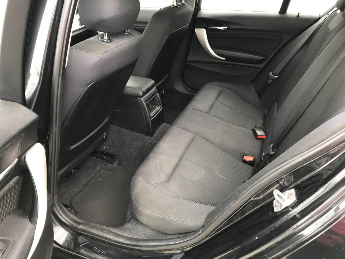BMW 116 D · Ano 2013 — image 10
