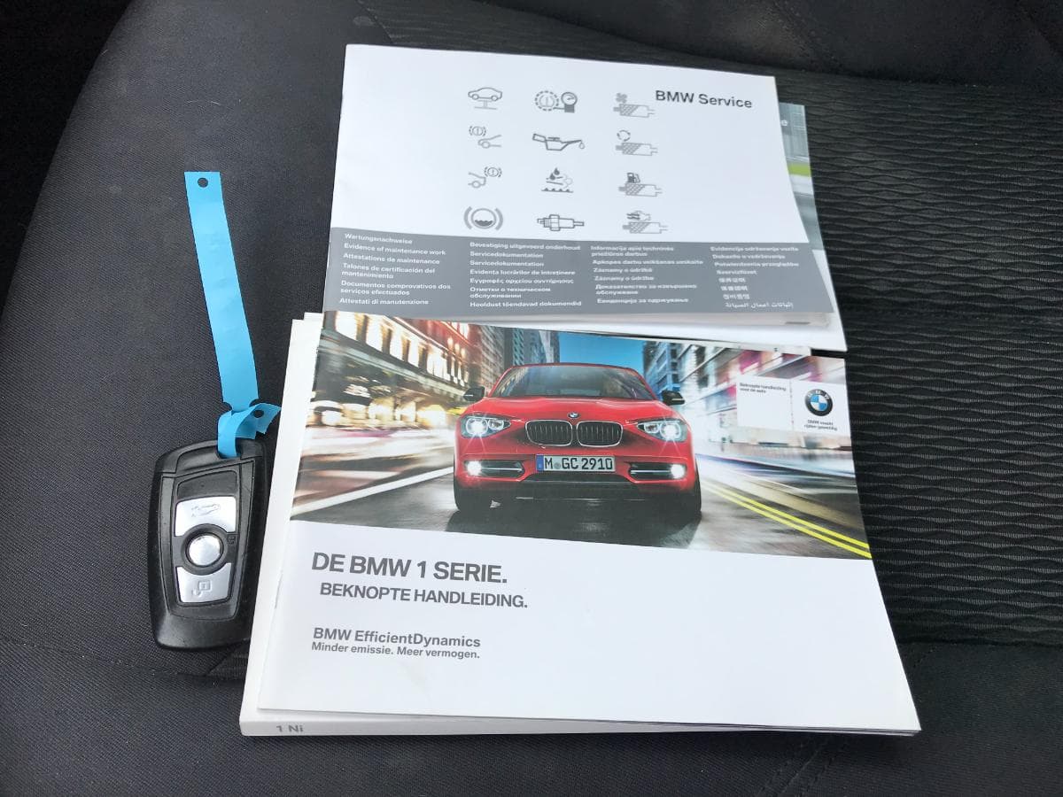 BMW 116 D · Ano 2013 — image 12