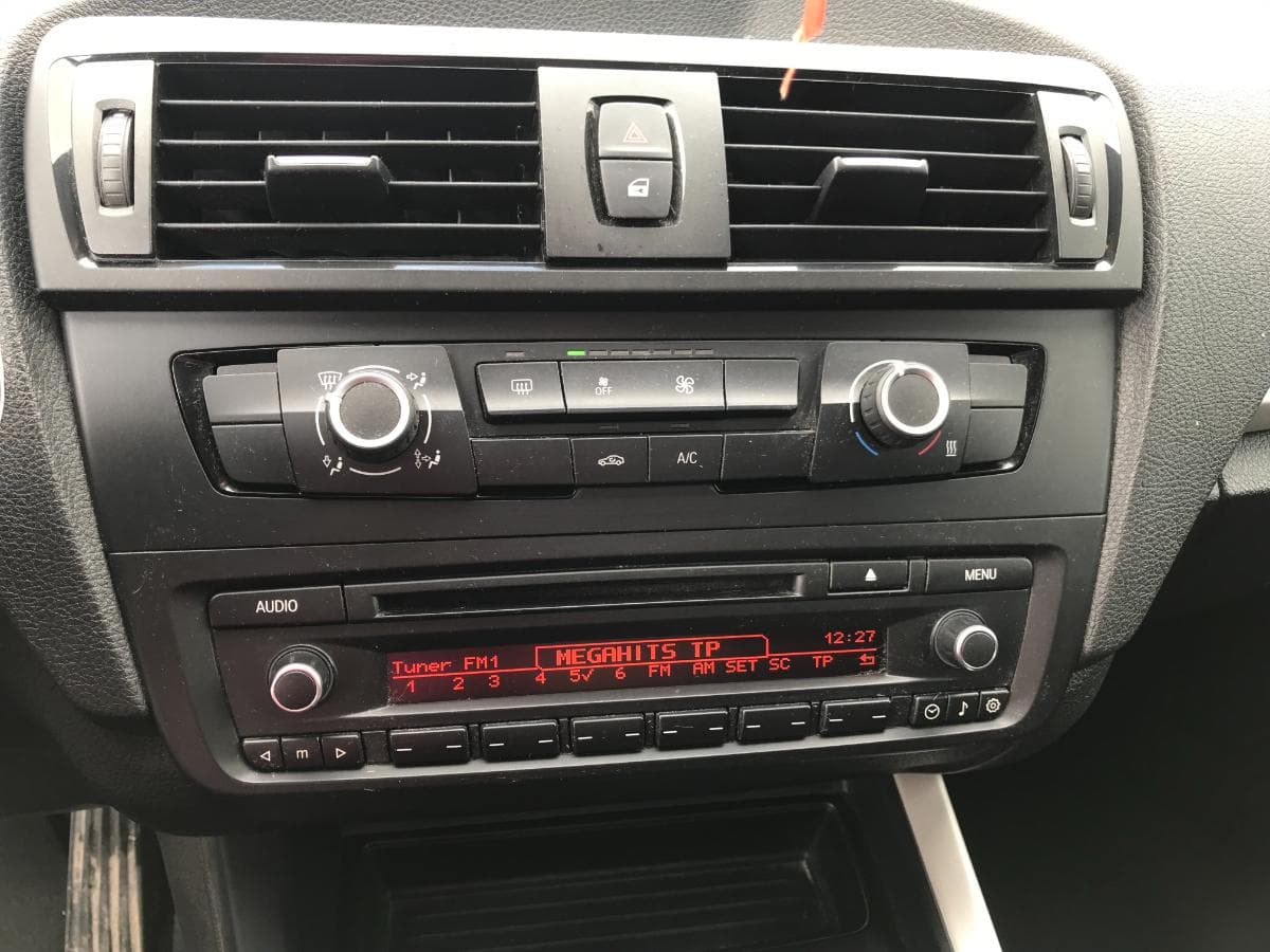 BMW 116 D · Ano 2013 — image 13