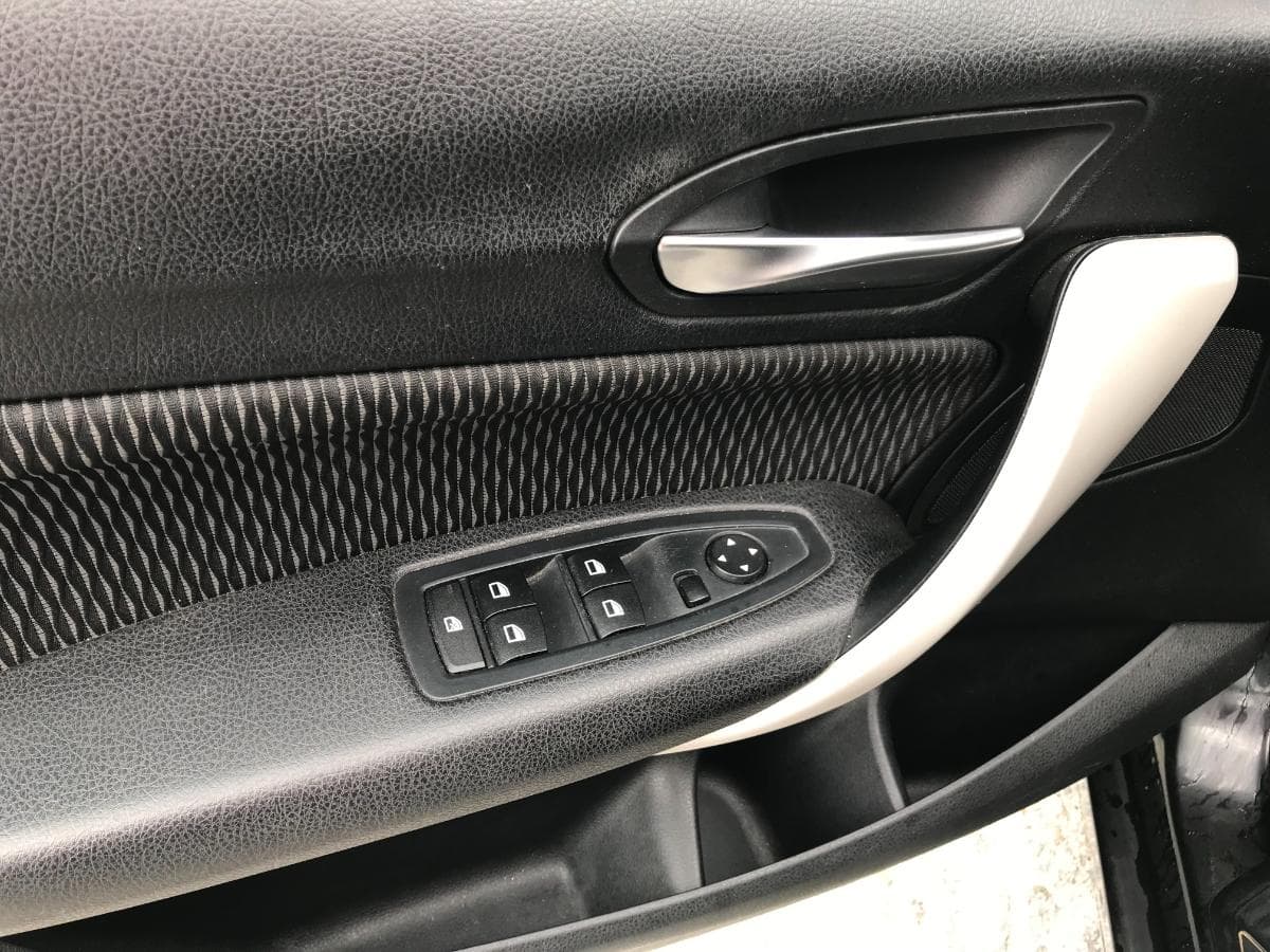BMW 116 D · Ano 2013 — image 17