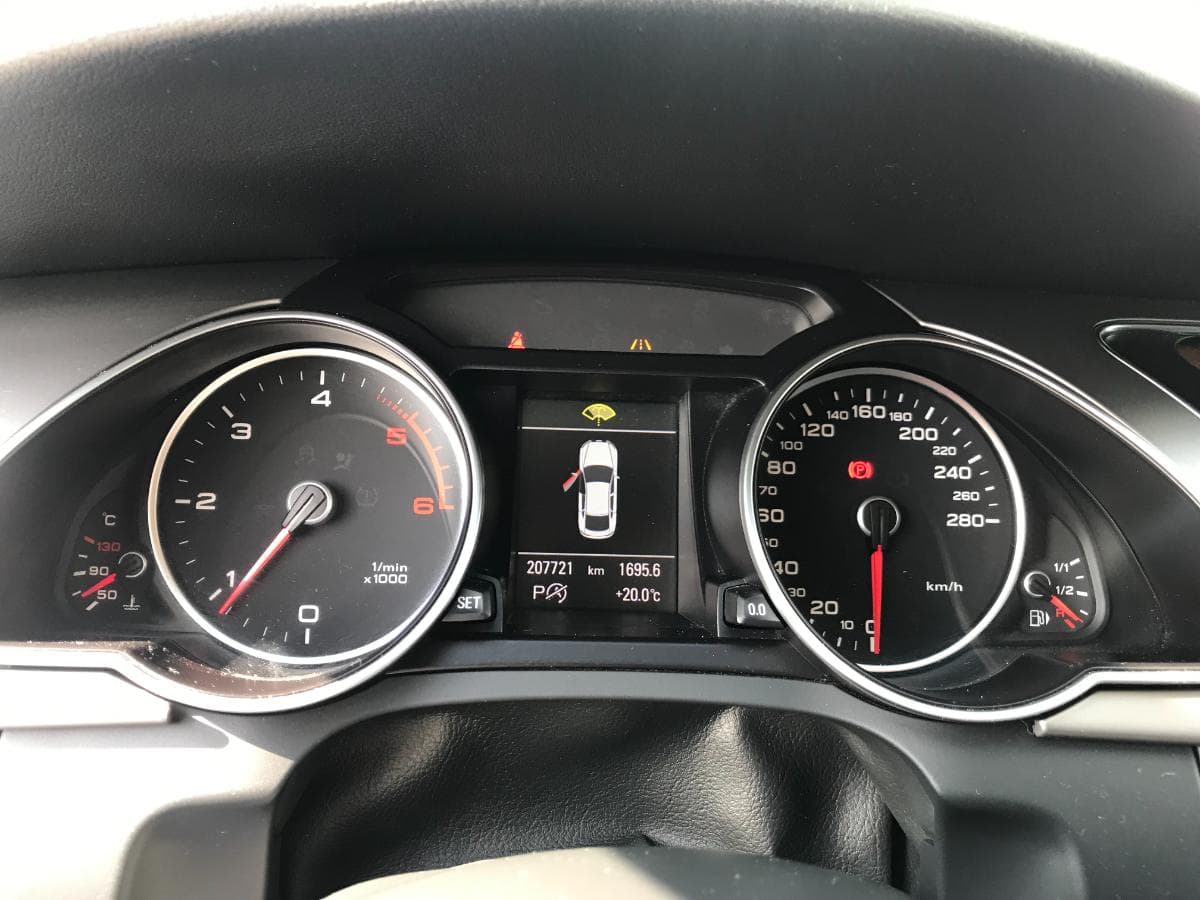 Audi A5 2.0TDI · Ano 2012 — image 12