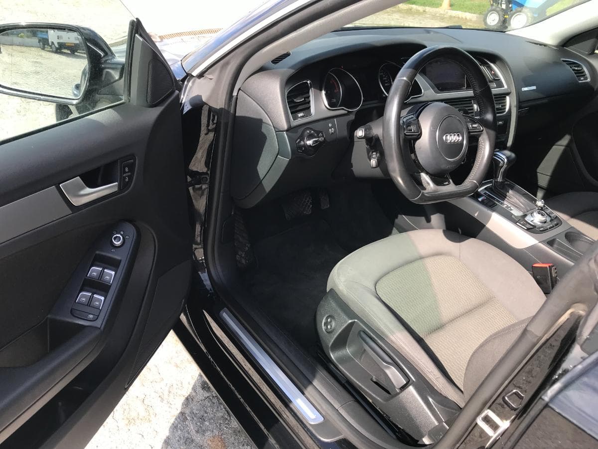 Audi A5 2.0TDI · Ano 2012 — image 23
