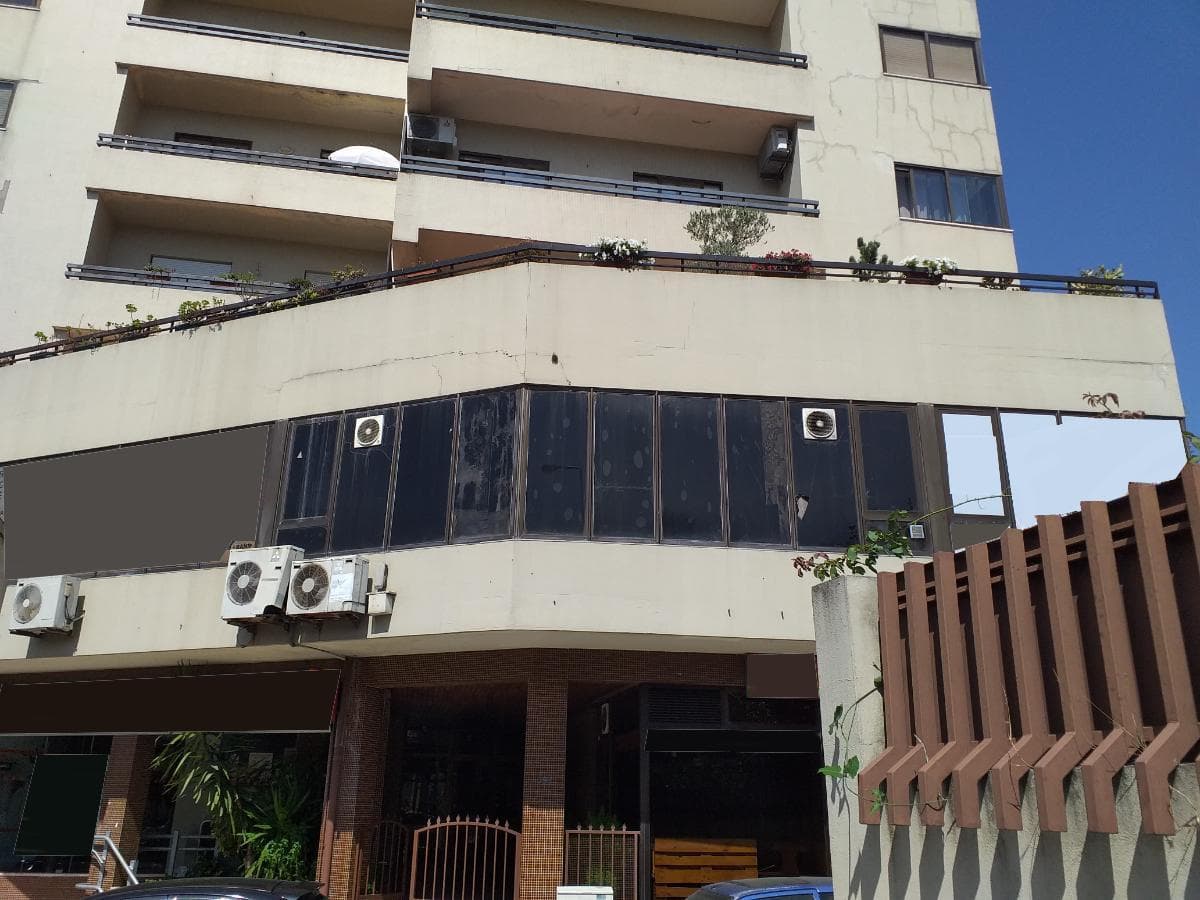 Proporção de 1/2 de Estabelecimento Comercial · Gondomar — imagen 1