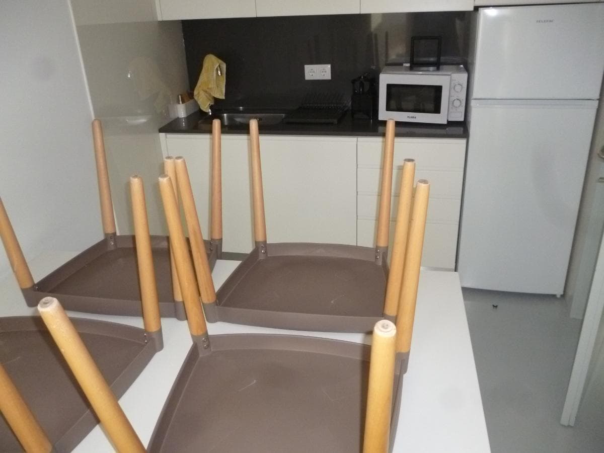 TOTALIDADE DOS LOTES (2 A 13) - Equipamento Informático e de Escritório + Mobiliário Diverso — imagem 11