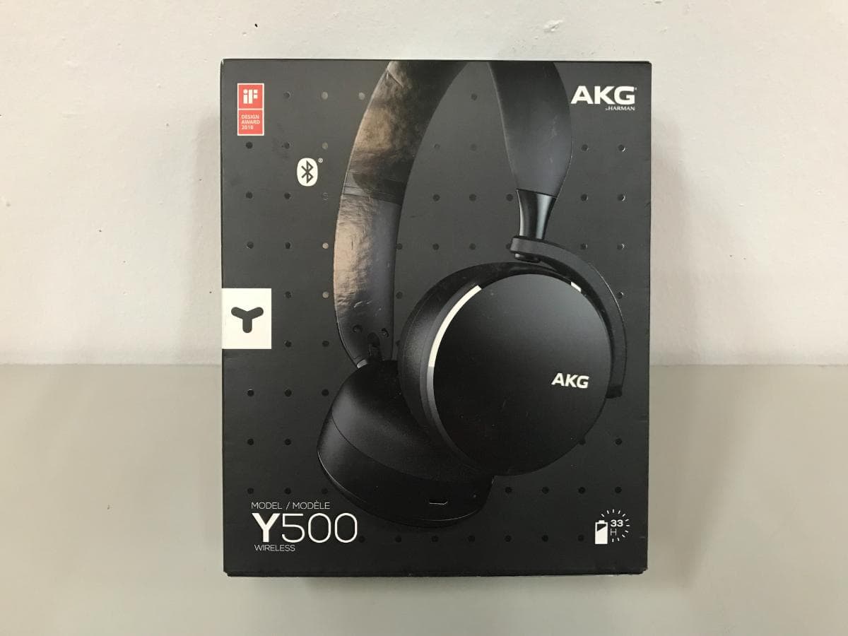 Headphones — image 1
