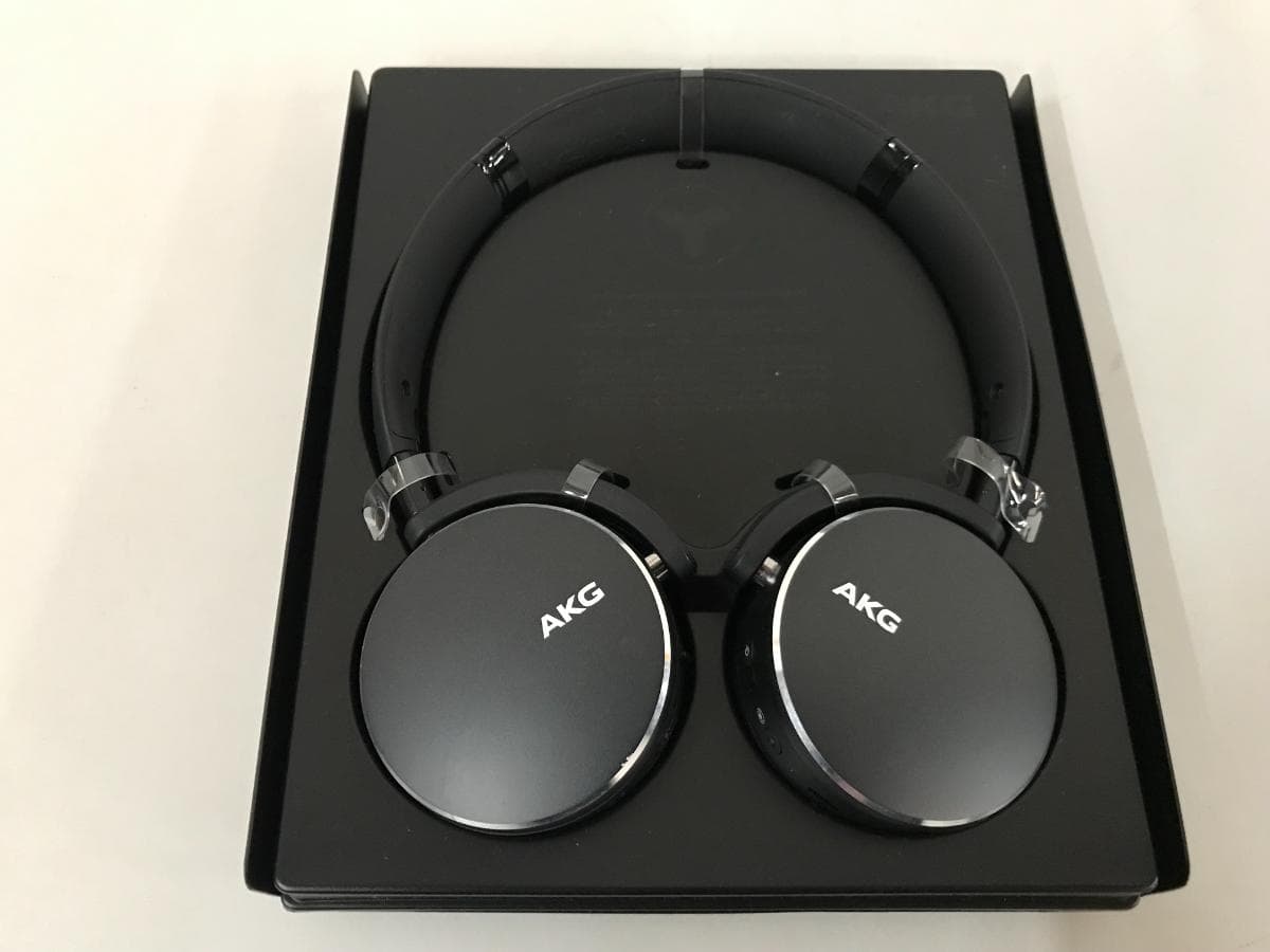 Headphones — image 5