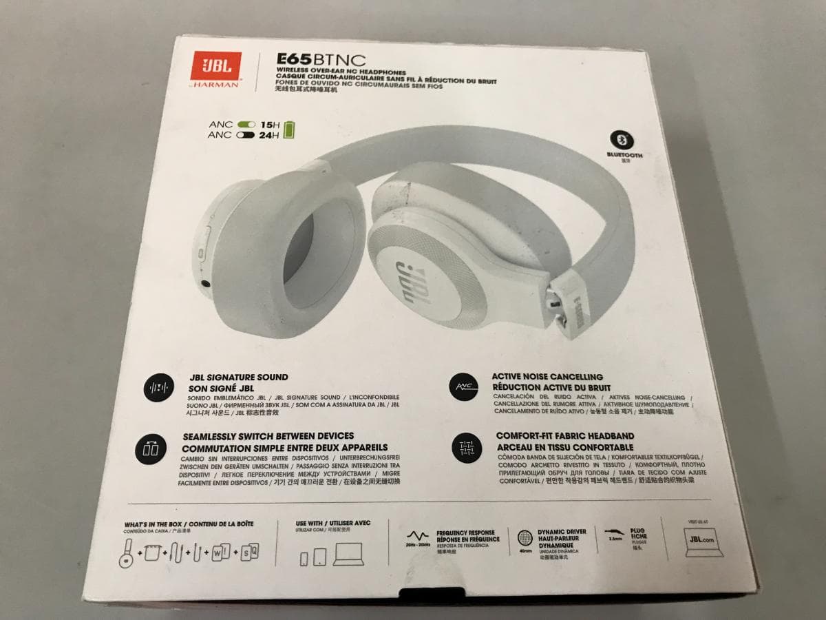 Headphones — image 4