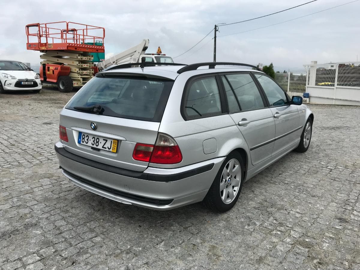 BMW 320D Touring · Ano 2003 — image 8