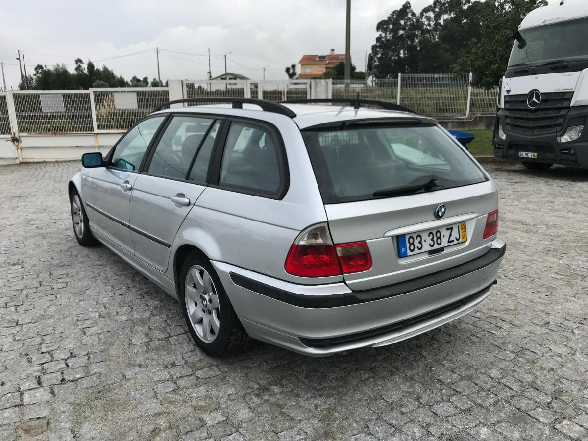 BMW 320D Touring · Ano 2003 — image 6