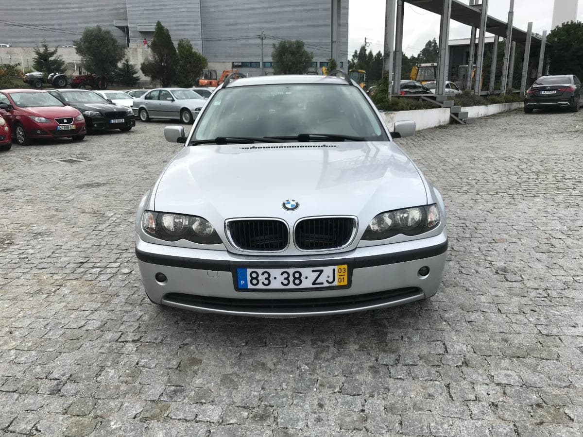 BMW 320D Touring · Ano 2003 — image 2