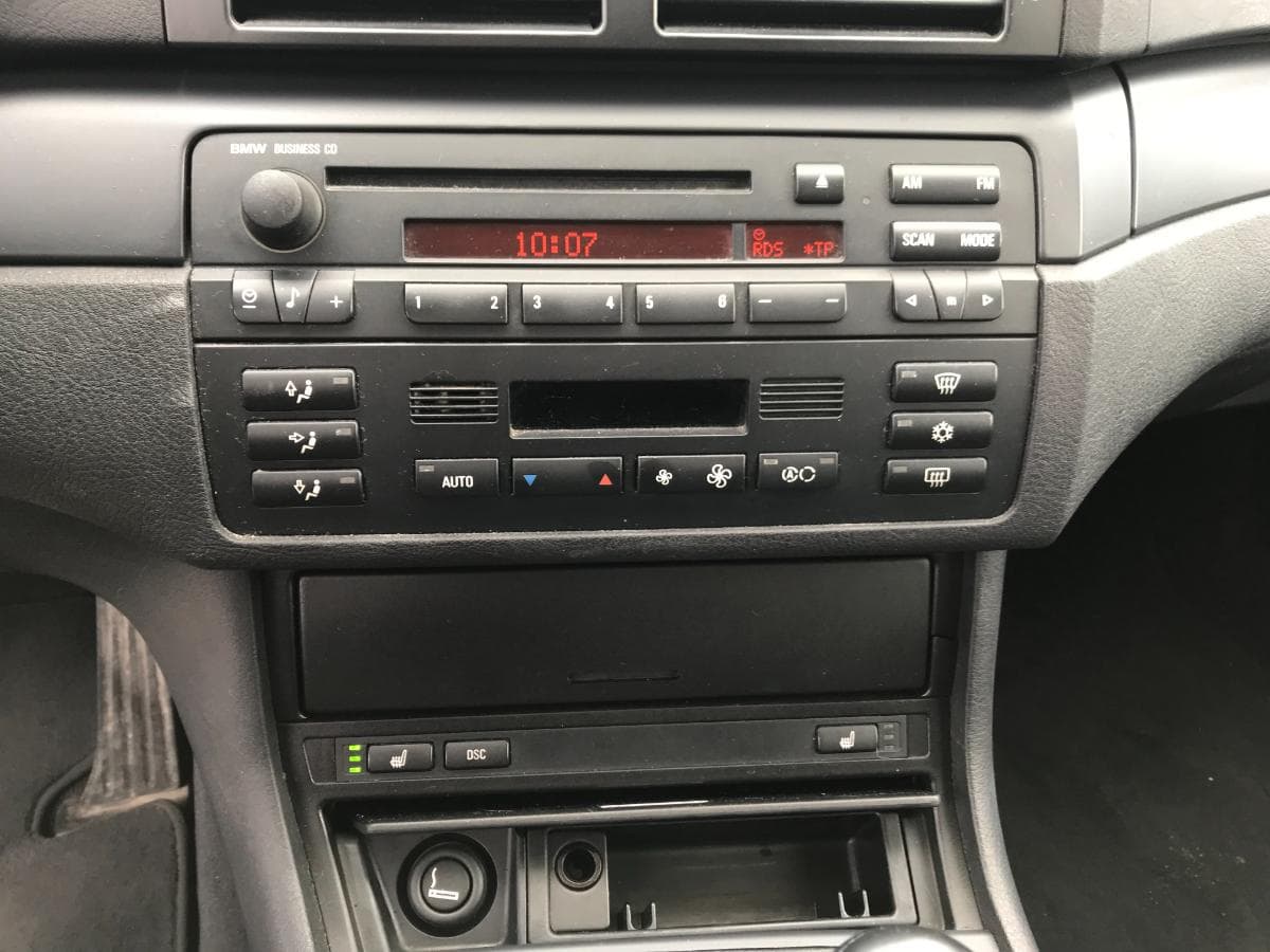 BMW 320D Touring · Ano 2003 — image 23