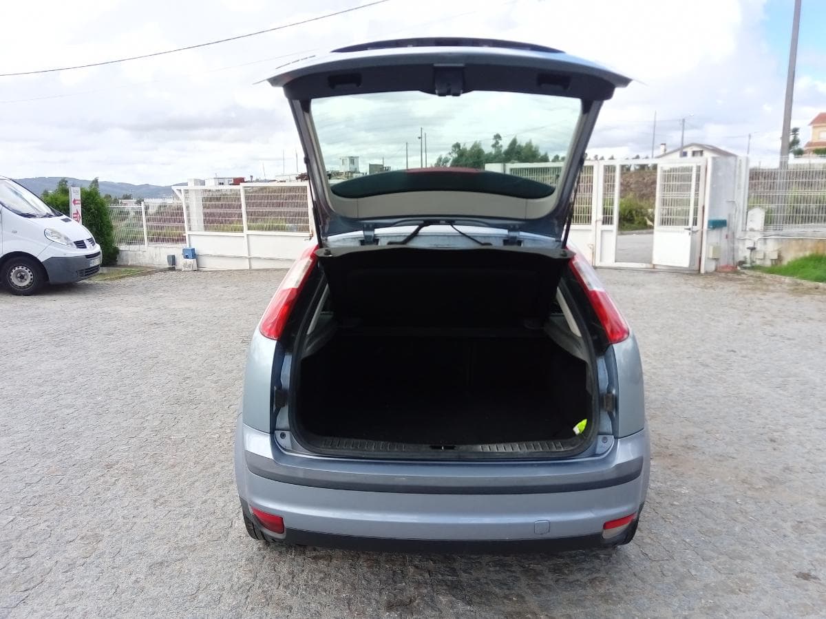 Ford Focus  · Ano 2006 — image 9