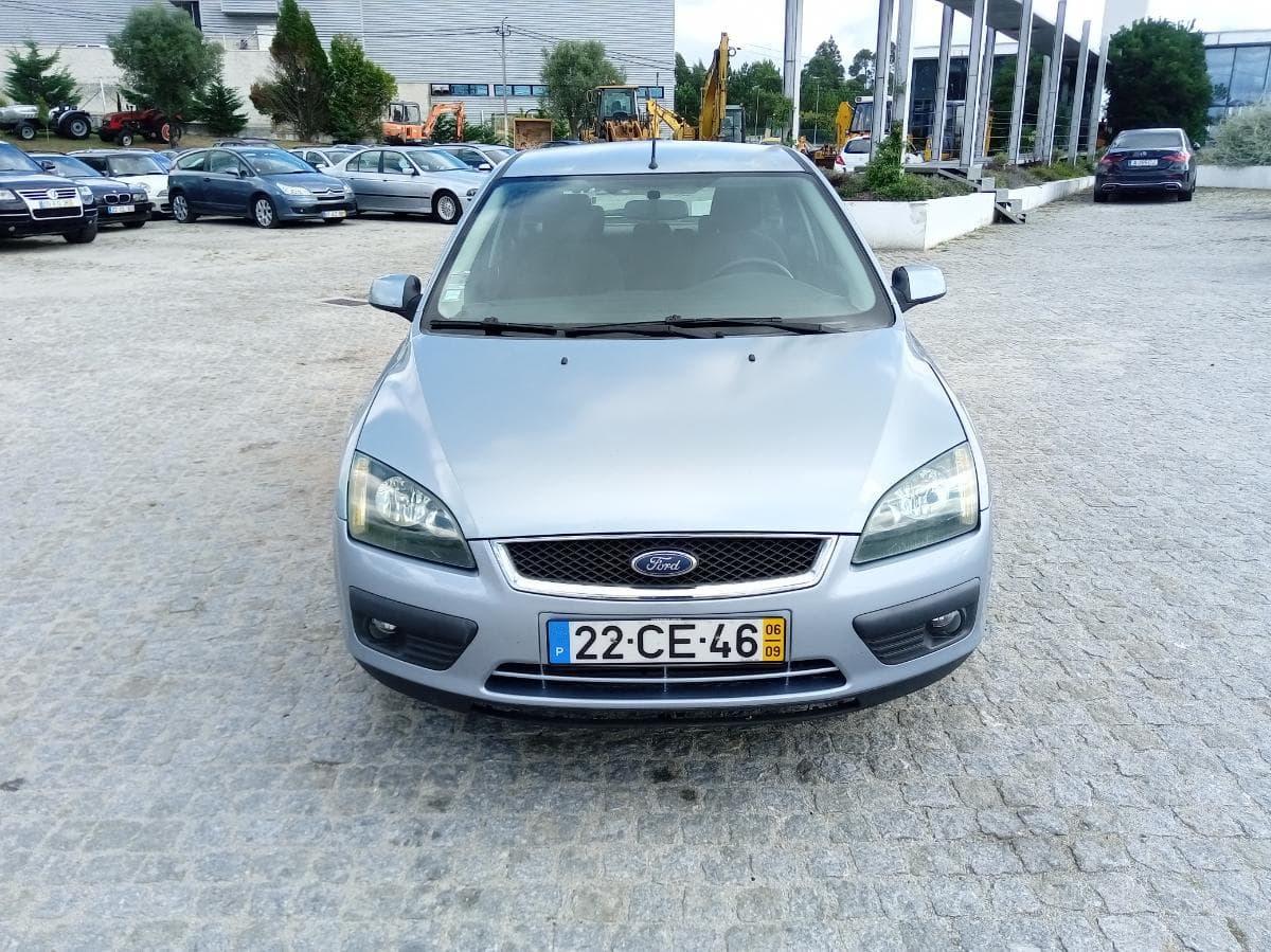 Ford Focus  · Ano 2006 — image 2