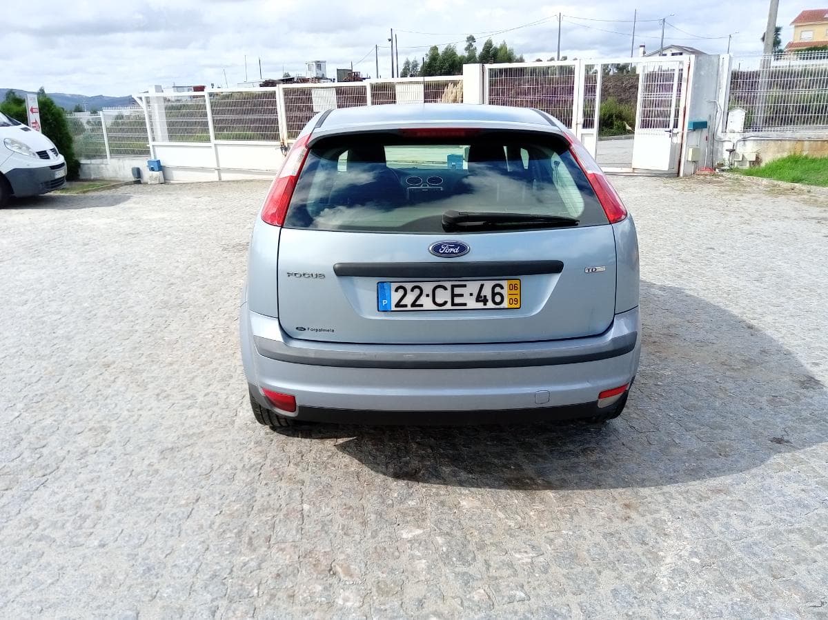 Ford Focus  · Ano 2006 — image 8