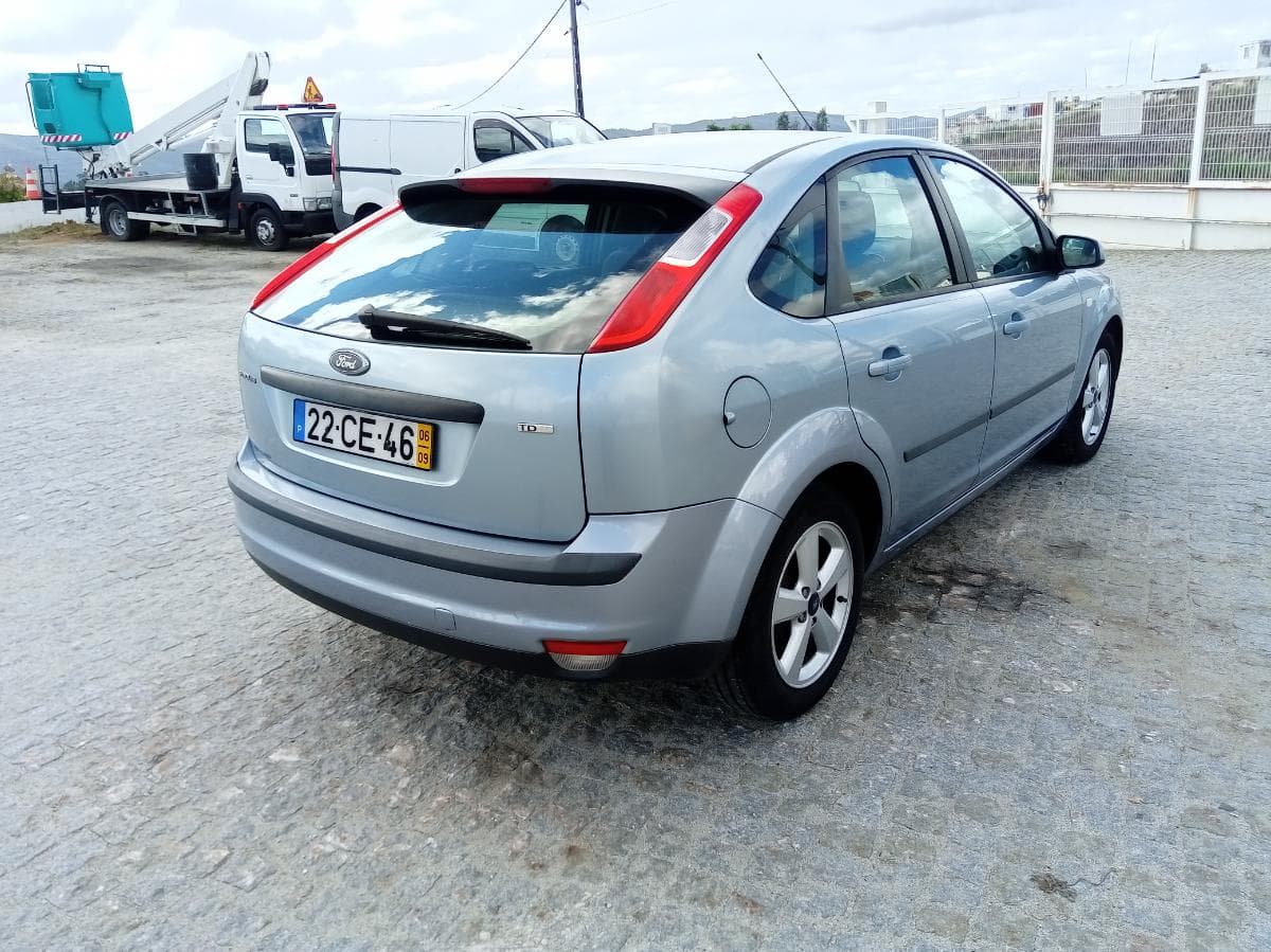 Ford Focus  · Ano 2006 — image 12