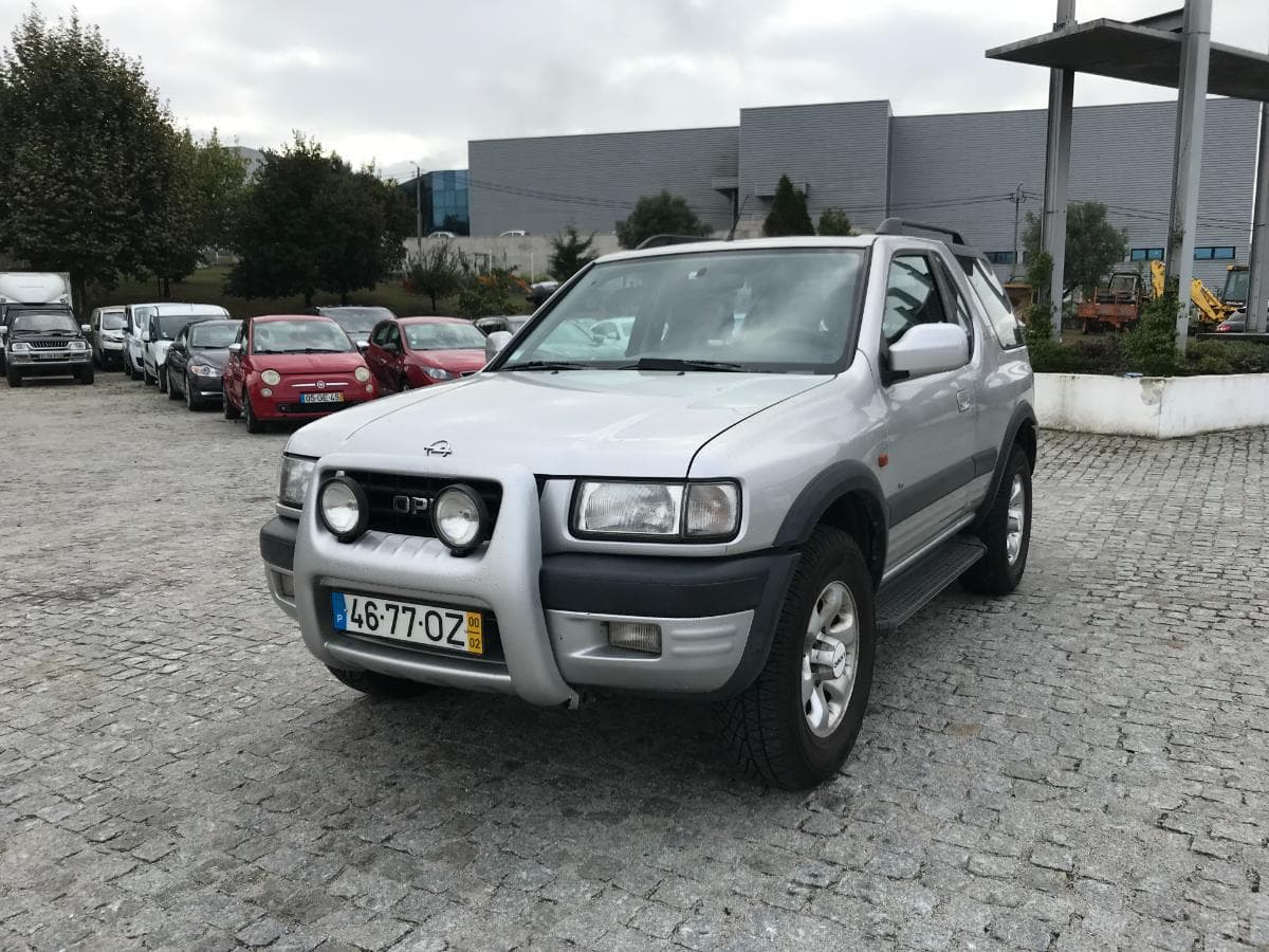 Opel Frontera 2.2 DTI · Ano 2000 — image 3