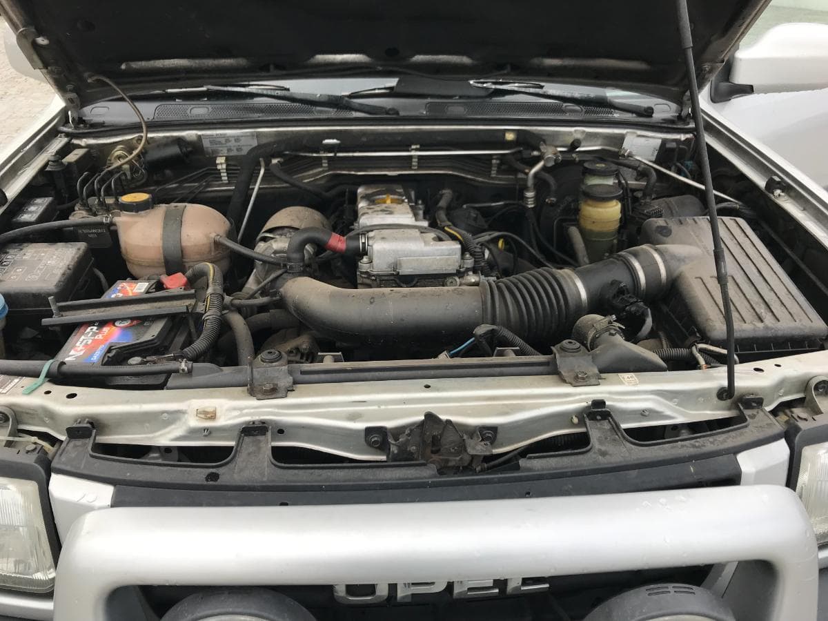 Opel Frontera 2.2 DTI · Ano 2000 — image 8