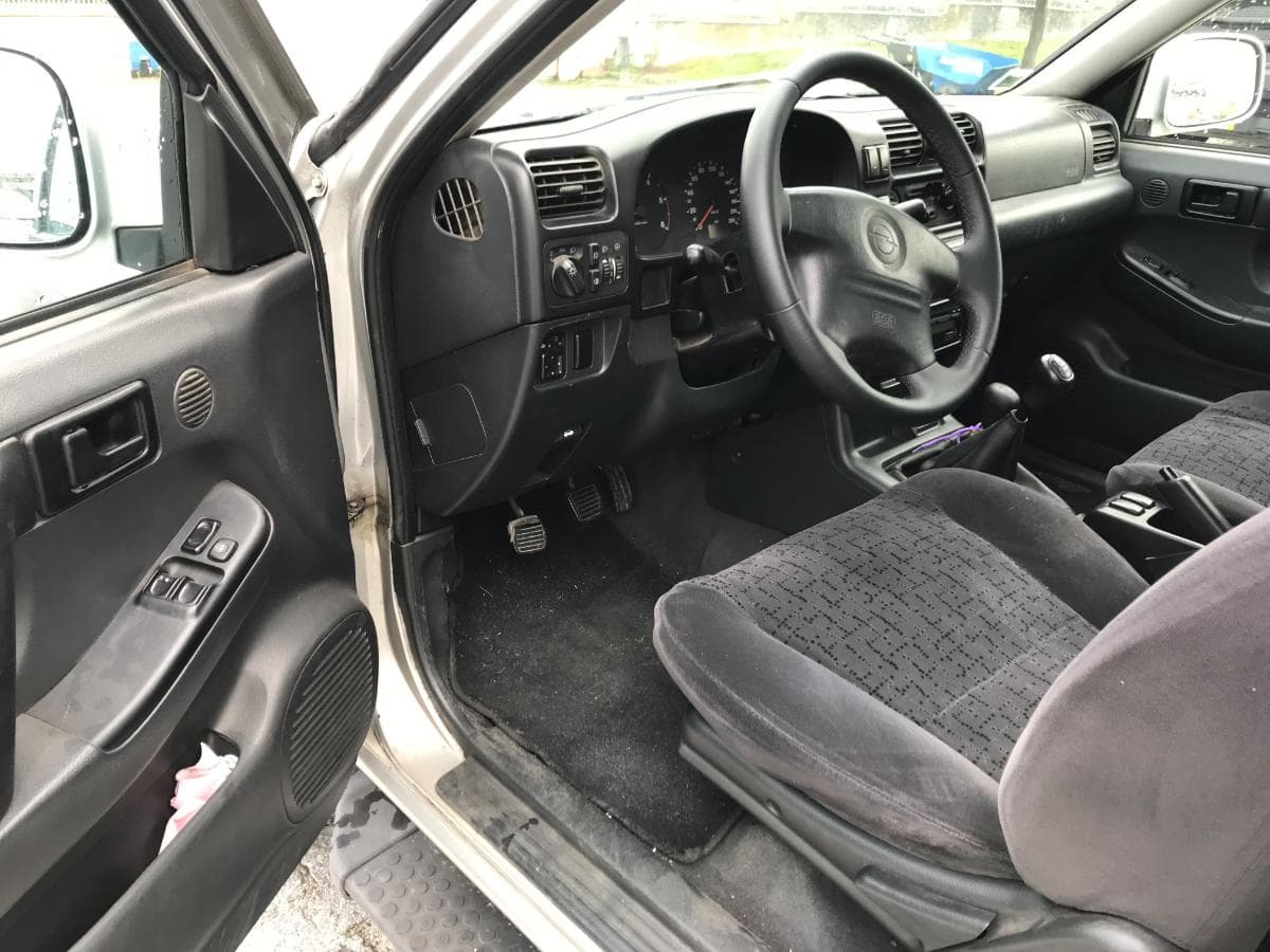 Opel Frontera 2.2 DTI · Ano 2000 — image 14