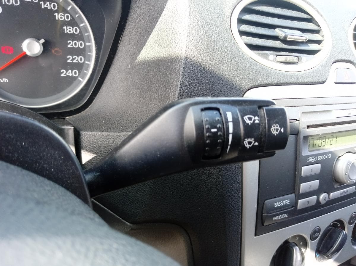 Ford Focus  · Ano 2006 — image 27